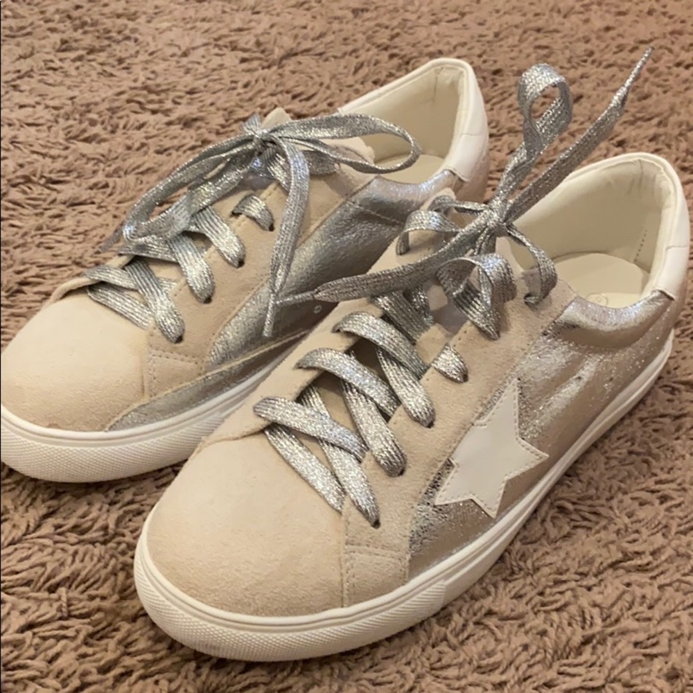 Star sneakers